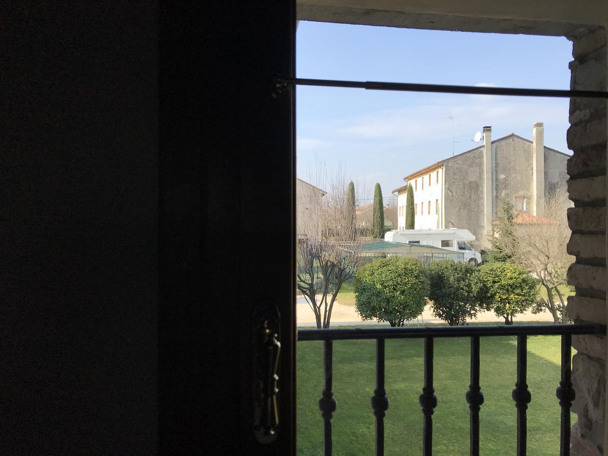 B&B Alle Corti Godega di Sant'Urbano ภายนอก รูปภาพ